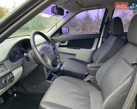 Черный ВАЗ 2170 Priora, объемом двигателя 1.6 л и пробегом 159 тыс. км за 3000 $, фото 15 на Automoto.ua