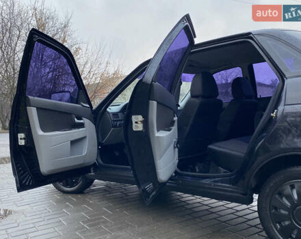 Черный ВАЗ 2170 Priora, объемом двигателя 1.6 л и пробегом 159 тыс. км за 2950 $, фото 8 на Automoto.ua