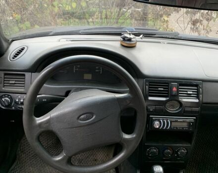 Фіолетовий ВАЗ 2170 Priora, об'ємом двигуна 1.6 л та пробігом 250 тис. км за 2000 $, фото 7 на Automoto.ua