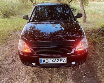 Красный ВАЗ 2170 Priora, объемом двигателя 1.6 л и пробегом 221 тыс. км за 2500 $, фото 2 на Automoto.ua