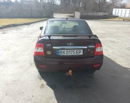 Красный ВАЗ 2170 Priora, объемом двигателя 1.6 л и пробегом 207 тыс. км за 2600 $, фото 1 на Automoto.ua