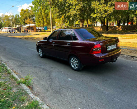 Красный ВАЗ 2170 Priora, объемом двигателя 1.6 л и пробегом 182 тыс. км за 2550 $, фото 3 на Automoto.ua
