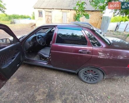 Красный ВАЗ 2170 Priora, объемом двигателя 1.6 л и пробегом 320 тыс. км за 2500 $, фото 3 на Automoto.ua