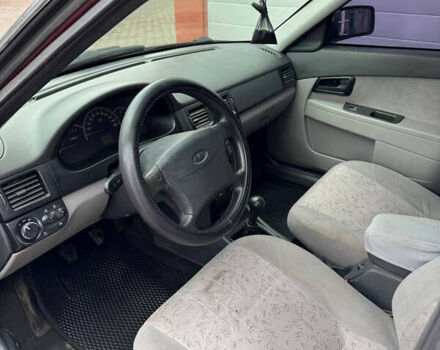 Красный ВАЗ 2170 Priora, объемом двигателя 1.6 л и пробегом 278 тыс. км за 2450 $, фото 9 на Automoto.ua