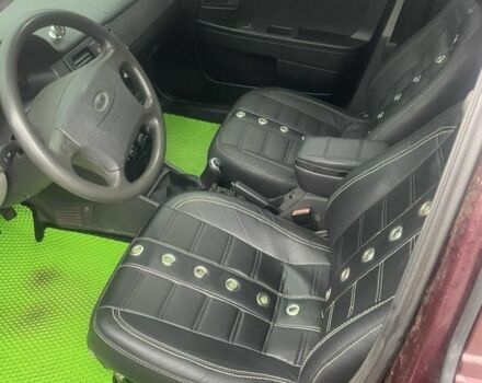 Красный ВАЗ 2170 Priora, объемом двигателя 1.6 л и пробегом 197 тыс. км за 3150 $, фото 2 на Automoto.ua