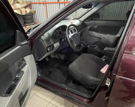 Красный ВАЗ 2170 Priora, объемом двигателя 1.6 л и пробегом 202 тыс. км за 1555 $, фото 10 на Automoto.ua