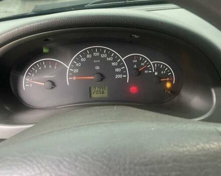 Красный ВАЗ 2170 Priora, объемом двигателя 1.6 л и пробегом 197 тыс. км за 3150 $, фото 3 на Automoto.ua