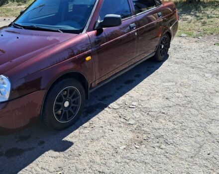 Красный ВАЗ 2170 Priora, объемом двигателя 1.6 л и пробегом 153 тыс. км за 2249 $, фото 3 на Automoto.ua