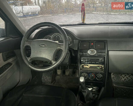 ВАЗ 2170 Priora 2008 в Кривом Роге на Automoto.ua Красный ВАЗ 2170 Priora, объемом двигателя 1.6 л и пробегом 202 тыс. км за 2499 $, фото 9 на Automoto.ua