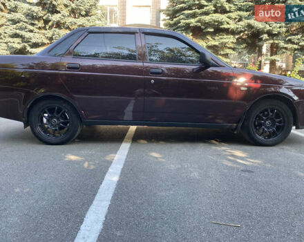 Красный ВАЗ 2170 Priora, объемом двигателя 1.6 л и пробегом 331 тыс. км за 4000 $, фото 7 на Automoto.ua