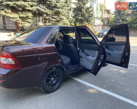 Красный ВАЗ 2170 Priora, объемом двигателя 1.6 л и пробегом 331 тыс. км за 4000 $, фото 21 на Automoto.ua