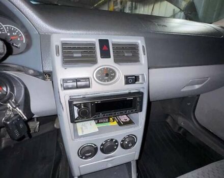 Червоний ВАЗ 2170 Priora, об'ємом двигуна 1.6 л та пробігом 250 тис. км за 3200 $, фото 14 на Automoto.ua