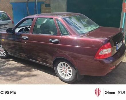 Красный ВАЗ 2170 Priora, объемом двигателя 1.6 л и пробегом 270 тыс. км за 3000 $, фото 1 на Automoto.ua