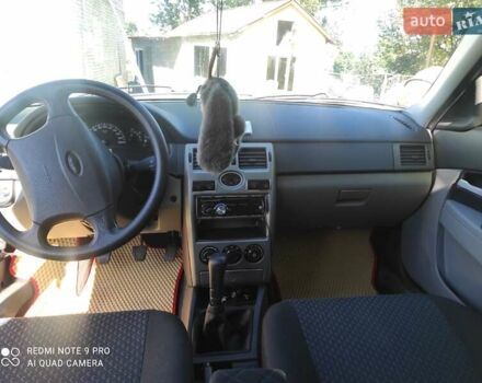 Красный ВАЗ 2170 Priora, объемом двигателя 1.6 л и пробегом 104 тыс. км за 3300 $, фото 9 на Automoto.ua