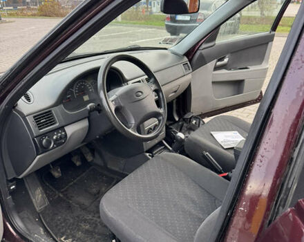 Красный ВАЗ 2170 Priora, объемом двигателя 1.6 л и пробегом 59 тыс. км за 2800 $, фото 7 на Automoto.ua