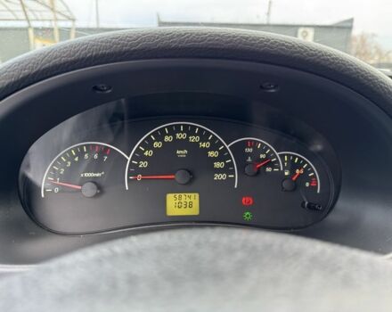 Красный ВАЗ 2170 Priora, объемом двигателя 1.6 л и пробегом 59 тыс. км за 2800 $, фото 6 на Automoto.ua