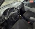 Красный ВАЗ 2170 Priora, объемом двигателя 1.6 л и пробегом 154 тыс. км за 3400 $, фото 7 на Automoto.ua