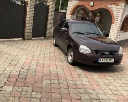 Красный ВАЗ 2170 Priora, объемом двигателя 1.6 л и пробегом 300 тыс. км за 3000 $, фото 1 на Automoto.ua