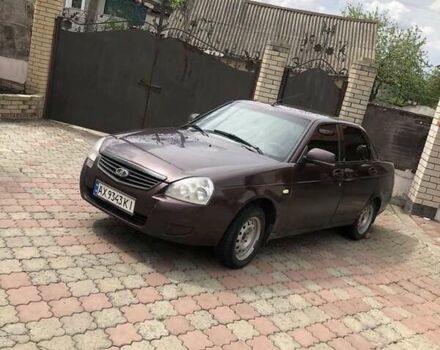 Красный ВАЗ 2170 Priora, объемом двигателя 1.6 л и пробегом 300 тыс. км за 3000 $, фото 1 на Automoto.ua