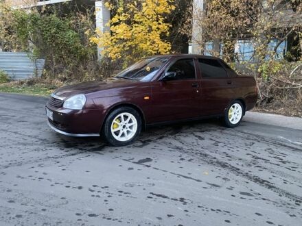 Красный ВАЗ 2170 Priora, объемом двигателя 1.6 л и пробегом 190 тыс. км за 3000 $, фото 1 на Automoto.ua