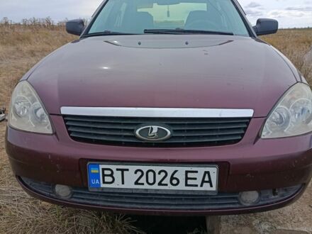 Красный ВАЗ 2170 Priora, объемом двигателя 1.6 л и пробегом 232 тыс. км за 2111 $, фото 1 на Automoto.ua
