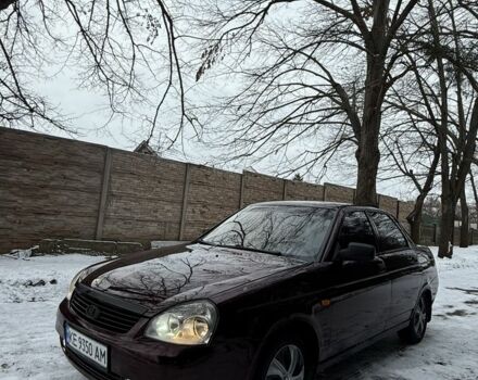 Красный ВАЗ 2170 Priora, объемом двигателя 1.6 л и пробегом 210 тыс. км за 2350 $, фото 1 на Automoto.ua
