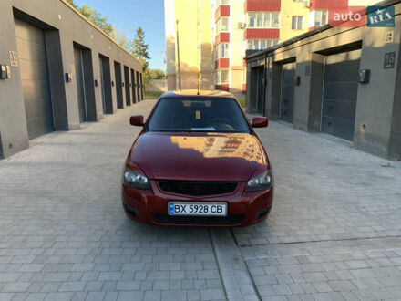 Красный ВАЗ 2170 Priora, объемом двигателя 1.6 л и пробегом 170 тыс. км за 2100 $, фото 1 на Automoto.ua