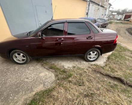 Красный ВАЗ 2170 Priora, объемом двигателя 1.6 л и пробегом 126 тыс. км за 3999 $, фото 1 на Automoto.ua