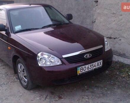 Красный ВАЗ 2170 Priora, объемом двигателя 1.6 л и пробегом 70 тыс. км за 2700 $, фото 1 на Automoto.ua