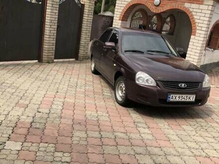 Красный ВАЗ 2170 Priora, объемом двигателя 1.6 л и пробегом 300 тыс. км за 3000 $, фото 1 на Automoto.ua