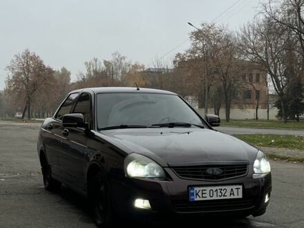 Красный ВАЗ 2170 Priora, объемом двигателя 1.6 л и пробегом 134 тыс. км за 3200 $, фото 1 на Automoto.ua