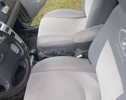 Серый ВАЗ 2170 Priora, объемом двигателя 1.6 л и пробегом 148 тыс. км за 3300 $, фото 2 на Automoto.ua