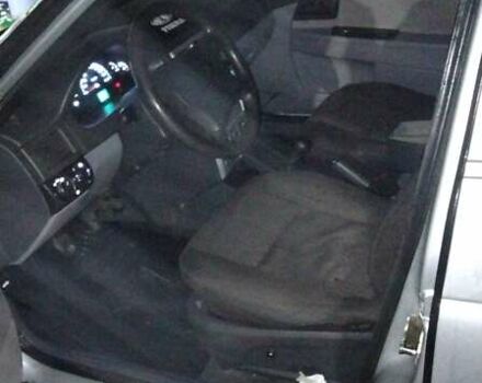 Серый ВАЗ 2170 Priora, объемом двигателя 1.6 л и пробегом 300 тыс. км за 2050 $, фото 4 на Automoto.ua