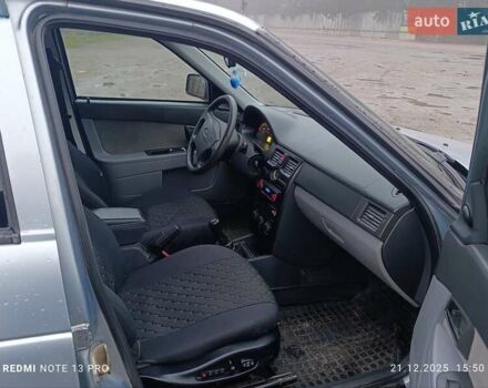 Сірий ВАЗ 2170 Priora, об'ємом двигуна 1.6 л та пробігом 193 тис. км за 1900 $, фото 3 на Automoto.ua