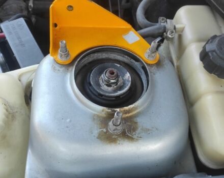 Сірий ВАЗ 2170 Priora, об'ємом двигуна 1.6 л та пробігом 145 тис. км за 2503 $, фото 13 на Automoto.ua