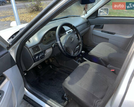 Сірий ВАЗ 2170 Priora, об'ємом двигуна 1.6 л та пробігом 235 тис. км за 2400 $, фото 6 на Automoto.ua