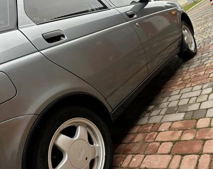 Серый ВАЗ 2170 Priora, объемом двигателя 1.6 л и пробегом 250 тыс. км за 2150 $, фото 14 на Automoto.ua