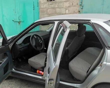Сірий ВАЗ 2170 Priora, об'ємом двигуна 1.6 л та пробігом 250 тис. км за 2300 $, фото 6 на Automoto.ua