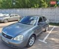 Серый ВАЗ 2170 Priora, объемом двигателя 1.6 л и пробегом 217 тыс. км за 3000 $, фото 1 на Automoto.ua