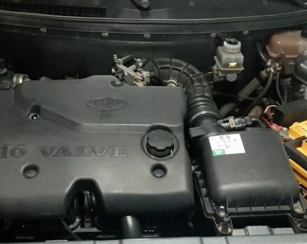 Серый ВАЗ 2170 Priora, объемом двигателя 1.6 л и пробегом 122 тыс. км за 2900 $, фото 2 на Automoto.ua