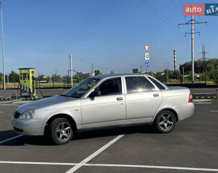 Серый ВАЗ 2170 Priora, объемом двигателя 1.6 л и пробегом 180 тыс. км за 2000 $, фото 5 на Automoto.ua