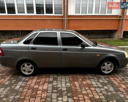 Серый ВАЗ 2170 Priora, объемом двигателя 1.6 л и пробегом 250 тыс. км за 2150 $, фото 5 на Automoto.ua