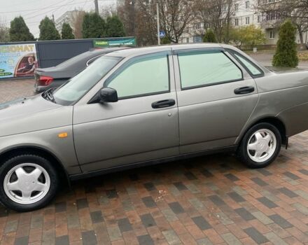 Серый ВАЗ 2170 Priora, объемом двигателя 1.6 л и пробегом 180 тыс. км за 2100 $, фото 2 на Automoto.ua