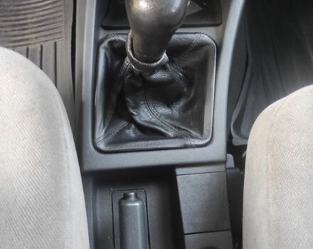 Сірий ВАЗ 2170 Priora, об'ємом двигуна 1.6 л та пробігом 145 тис. км за 2503 $, фото 9 на Automoto.ua