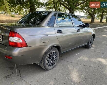 Сірий ВАЗ 2170 Priora, об'ємом двигуна 1.6 л та пробігом 210 тис. км за 2100 $, фото 2 на Automoto.ua