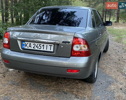 Серый ВАЗ 2170 Priora, объемом двигателя 1.6 л и пробегом 155 тыс. км за 3750 $, фото 4 на Automoto.ua