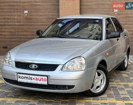 Серый ВАЗ 2170 Priora, объемом двигателя 1.6 л и пробегом 212 тыс. км за 3699 $, фото 2 на Automoto.ua