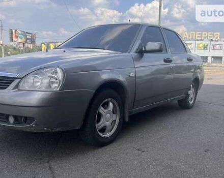 Сірий ВАЗ 2170 Priora, об'ємом двигуна 1.6 л та пробігом 180 тис. км за 1999 $, фото 2 на Automoto.ua