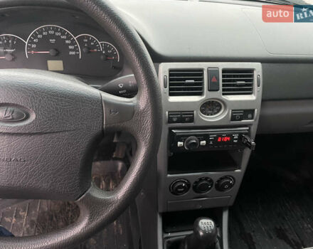 Сірий ВАЗ 2170 Priora, об'ємом двигуна 1.6 л та пробігом 196 тис. км за 2250 $, фото 24 на Automoto.ua