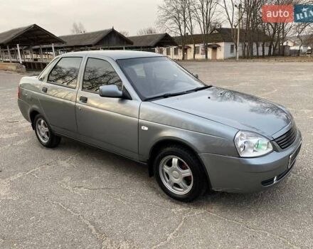 Серый ВАЗ 2170 Priora, объемом двигателя 1.6 л и пробегом 217 тыс. км за 3300 $, фото 7 на Automoto.ua
